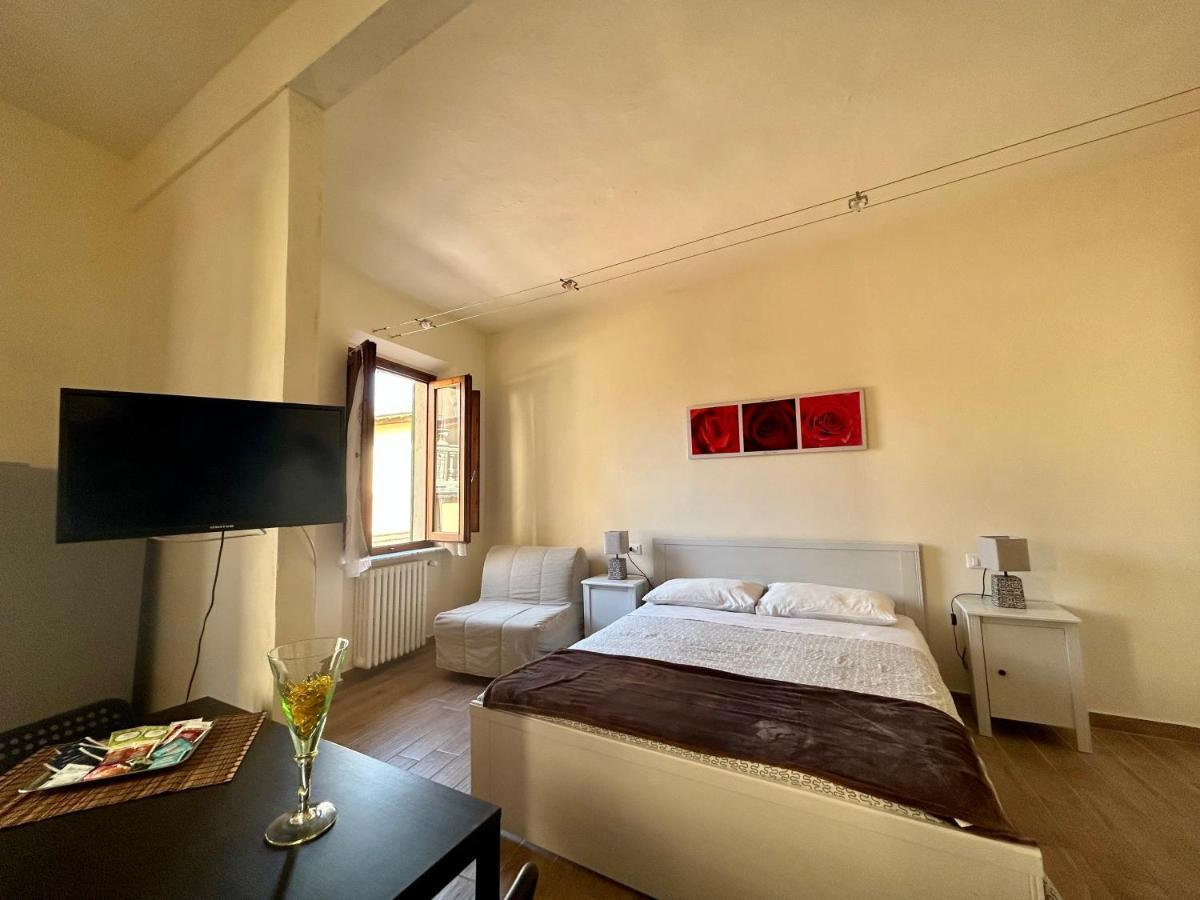 Apartment Nel Centro Della Citta Pistoya Exterior foto